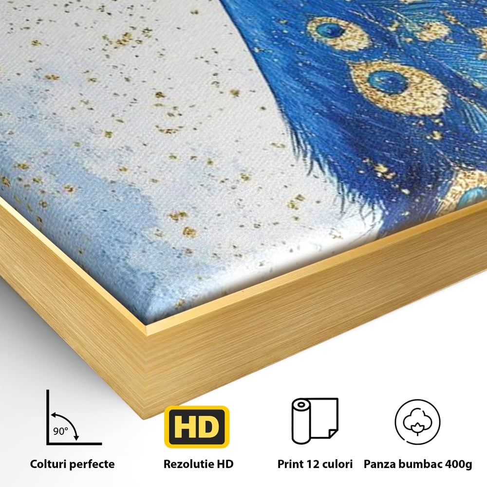 Detaliu al suprafetei: tablou canvas cu profil de paun, in rama de aluminiu auriu